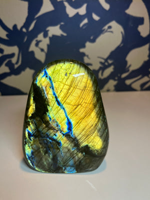 Labradorite Form