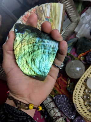 Rough Lg Labradorite